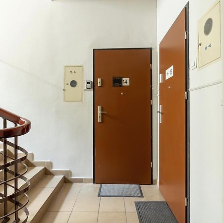קרקוב 1-Bedroom Apartment With Balcony - Dluga 65 מראה חיצוני תמונה
