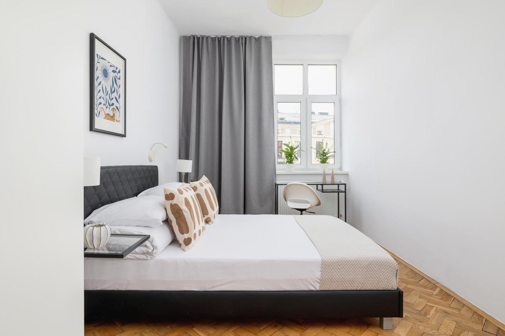 קרקוב 1-Bedroom Apartment With Balcony - Dluga 65 מראה חיצוני תמונה